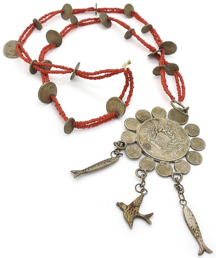 Vintage Chachal Necklace from Guatemala